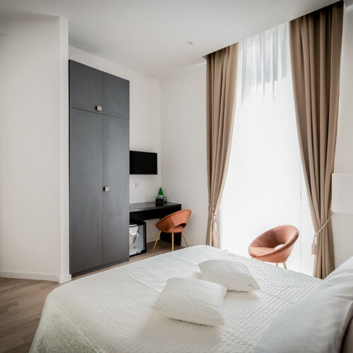 FJ Bianco Guest House | Room 304